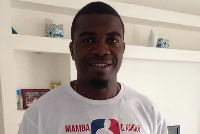 Ativista angolano Osvaldo Caholo em greve de fome na cadeia