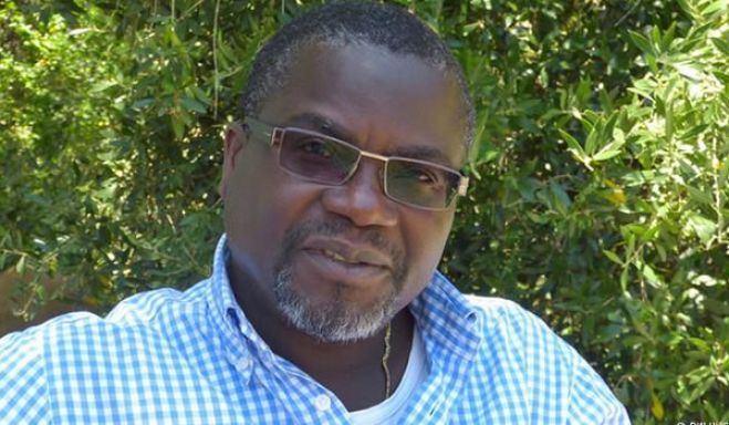 Regime angolano tem no seu DNA o elemento da violência, diz ativista Raul Tati