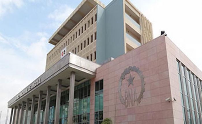 BNA alarga prazo de reforço de capital a quatro bancos