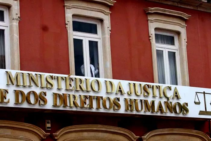 Ministério da Justiça demite 7 funcionários do Cartório de Viana por corrupção