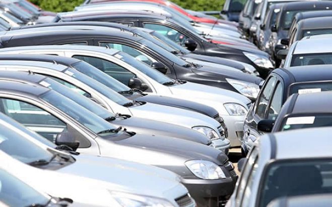 Tumulto em leilão de viaturas causa pelo menos cinco feridos em Luanda