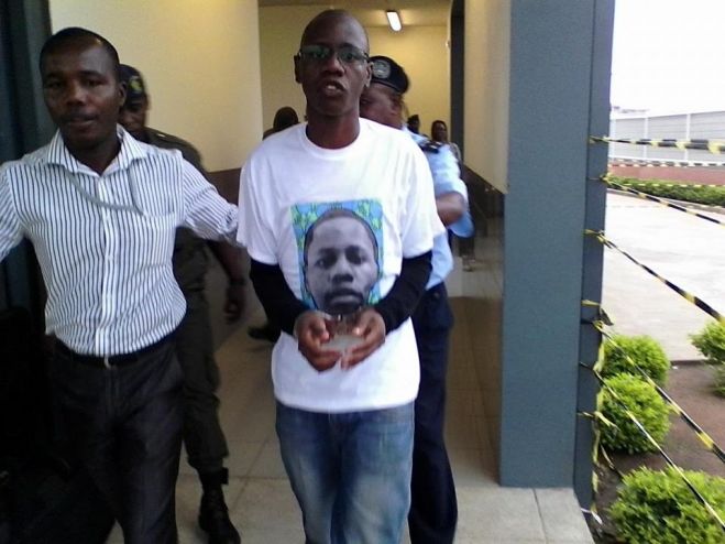 Nito Alves é o único dos 17 activistas que vai permanecer detido