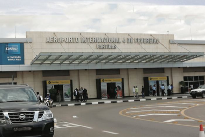 Aeroporto Internacional 4 de Fevereiro na 'lista negra'