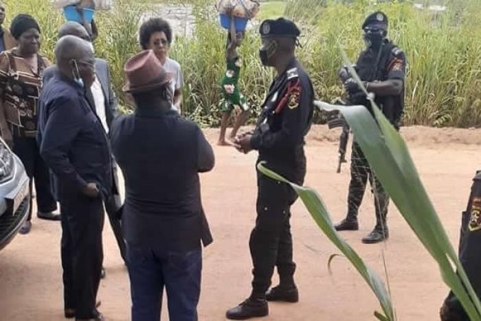 Deputados da UNITA abandonam Cafunfo lamentando “ditadura"