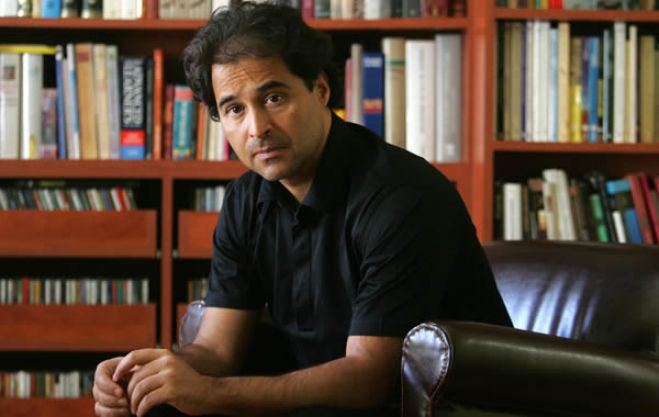 Sentença de ativistas angolanos é "política" e "erro estratégico" do MPLA, diz José Eduardo Agualusa