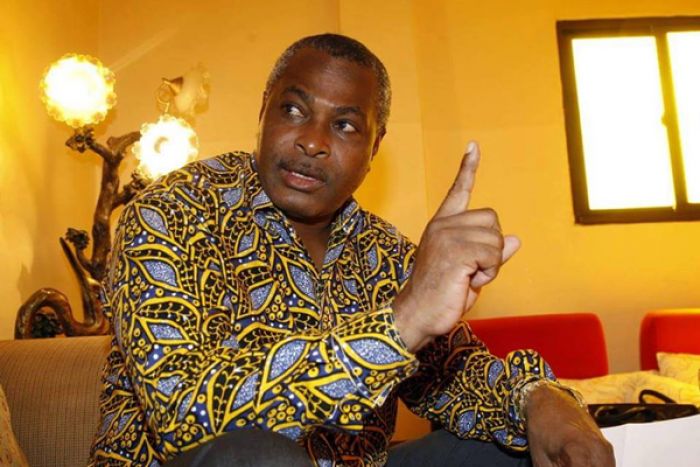 Família dos Santos deve voltar a Angola porque "quem não deve não teme"