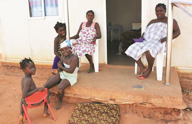 Panguila: famílias desesperam