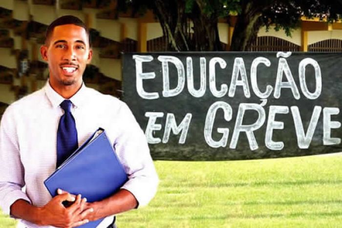 Professores universitários angolanos em greve rejeitam proposta salarial "ínfima" do PR