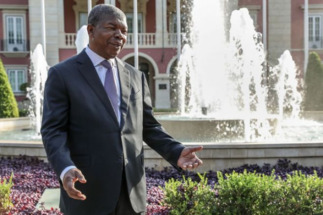 Desespero no corredor da Presidência da República com a entrada dos dois processos da UNITA no TC