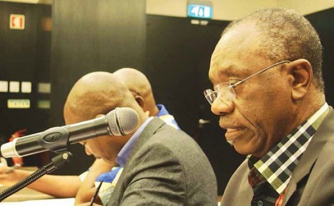 "A obsessão com o controlo de tudo faz com que o PR atraia a zombaria de todos" - Reverendo Nzinga