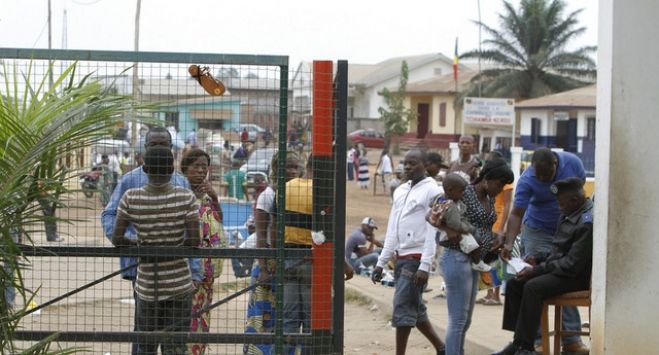 Um pais onde vive mais de 700.000 estrangeiros ilegais