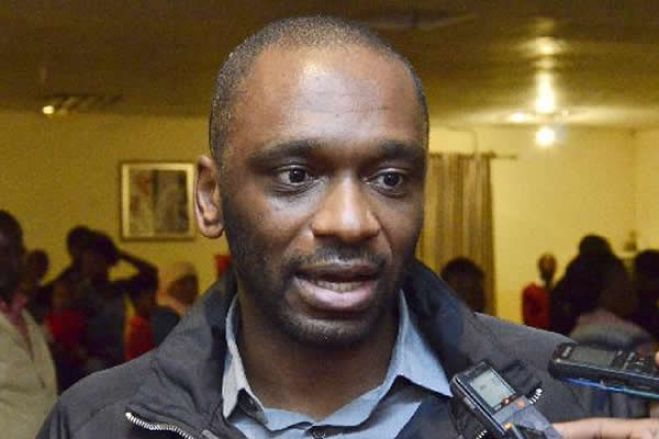 “Zenu dos Santos” diz que é a família e não o Estado que decide sobre o enterro de Eduardo dos Santos