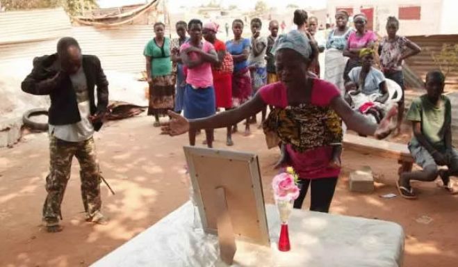 Família de rapaz morto por militares do tenente-General, Wala pede ajuda