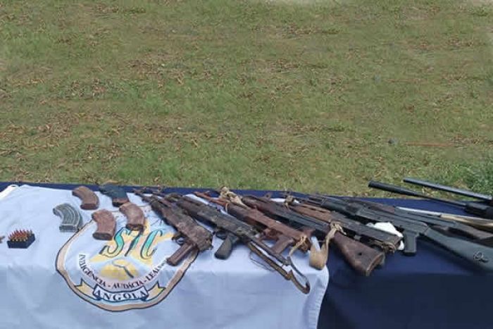 Cidadão Português encontrado com 10 armas de guerra em sua casa