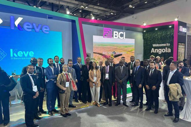 Bancos angolanos promovem "networking" na SIBOS 2024