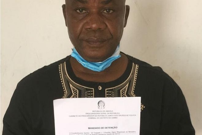 Director-adjunto de Escola detido por supostamente engravidar aluna de 14 anos de idade