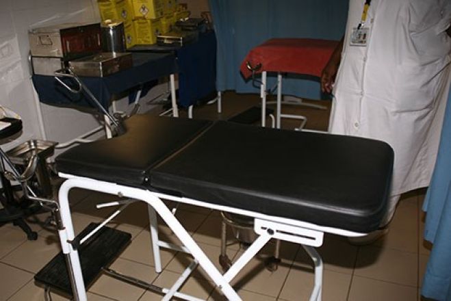 Falsa enfermeira detida após tentar raptar bebé em maternidade