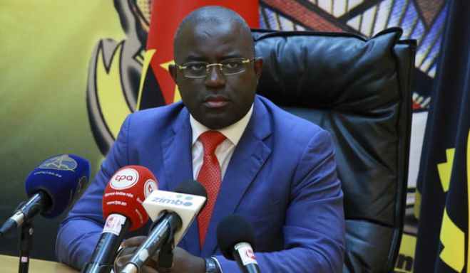 Angola é uma porta frágil onde entra todo o risco financeiro - BNA