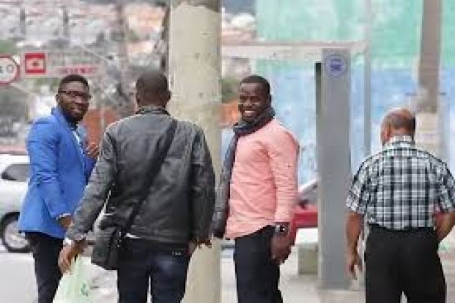 Empresários portugueses querem dar trabalho a angolanos mas são travados pelos vistos