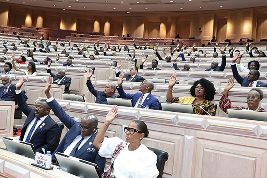 Parlamento aprova Lei das ONG com os votos contra da UNITA