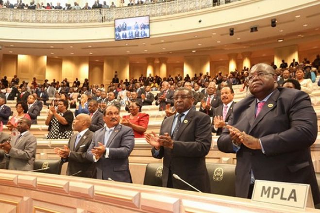 UNITA "indignada" pelo voto contra do MPLA ao repúdio de mortes de idosas