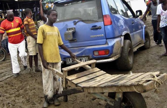 Aumento dos combustíveis dificulta vida dos angolanos