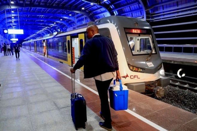 Comboios para o novo aeroporto de Luanda suspensos até setembro