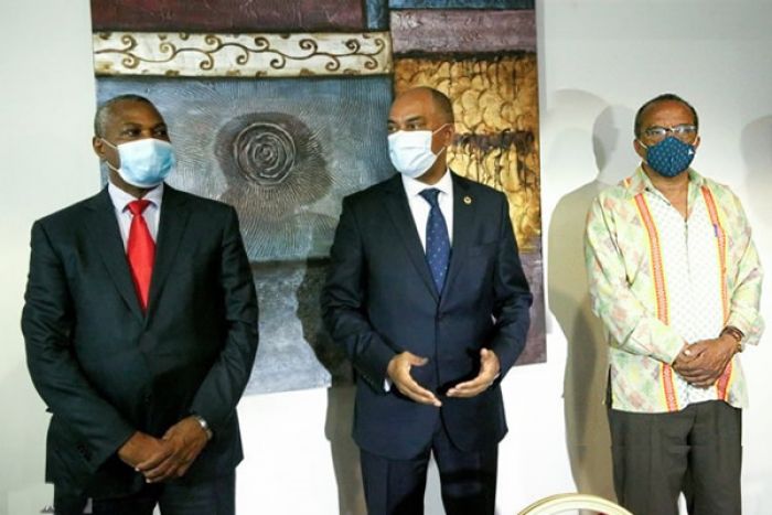 Frente unida da oposição é "perigosa" para o MPLA