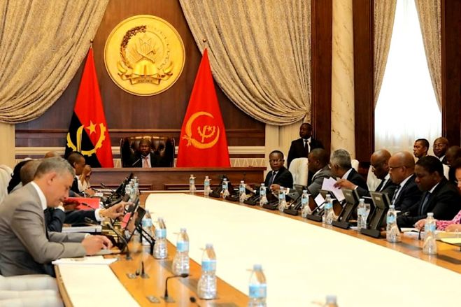 Governo assegura transferência de imóveis da esfera do Estado para particulares