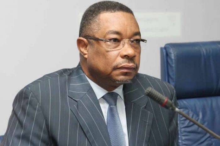 Ministro do Interior exige fim de “práticas indecorosas” no serviço de migração e estrangeiros