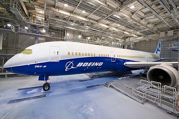 Boeing garante acordo de US$ 297 milhões com Angola para exportação de aeronaves