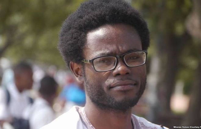Ativista do processo "15+2" detido por reclamar com juíza em tribunal de Luanda