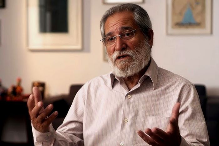 "Está na altura de os africanos pensarem pela sua própria cabeça", diz Pepetela