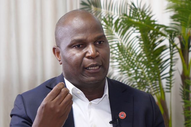 Moçambique: A governação de Daniel Chapo pode influenciar as eleições em Angola!
