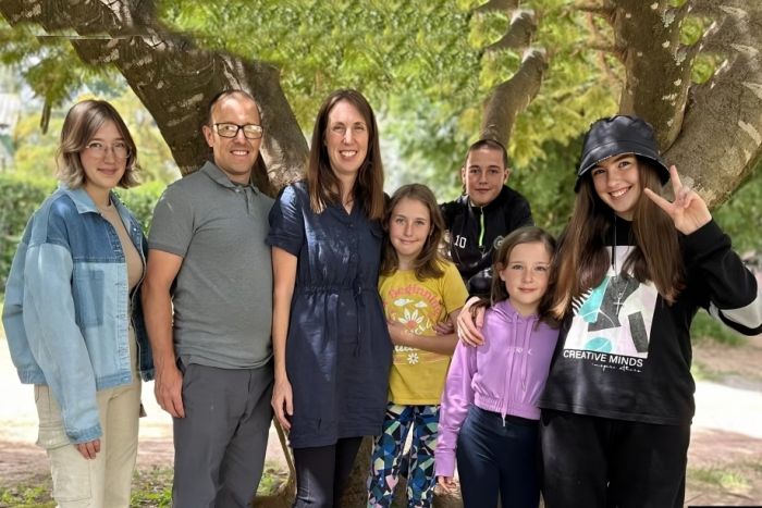 Esposa de missionário americano assassinado em Angola é presa em conexão com a morte