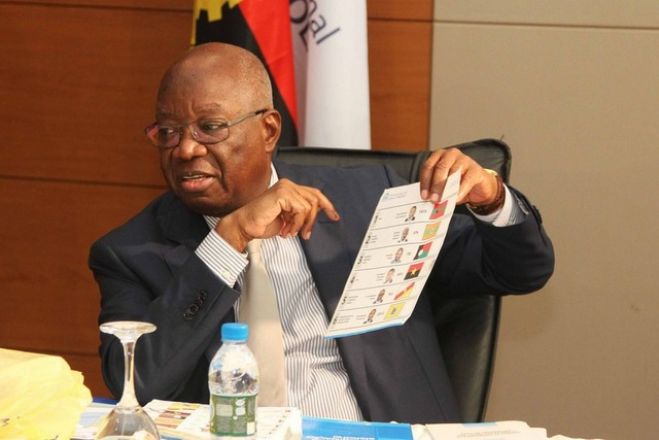 Desempenho da CNE continua alvo de críticas após anúncio da vitória eleitoral do MPLA