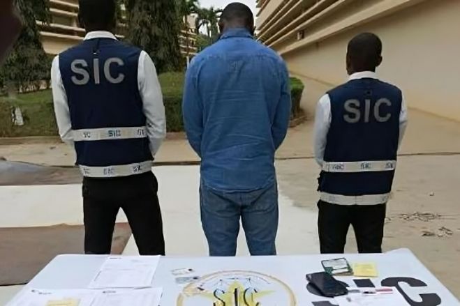 Maliano detido em Luanda por falsificação de documentos e suspeitas de branqueamento de capitais