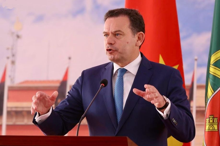 Primeiro-ministro assume que cidadãos da CPLP têm “porta preferencial” de entrada em Portugal