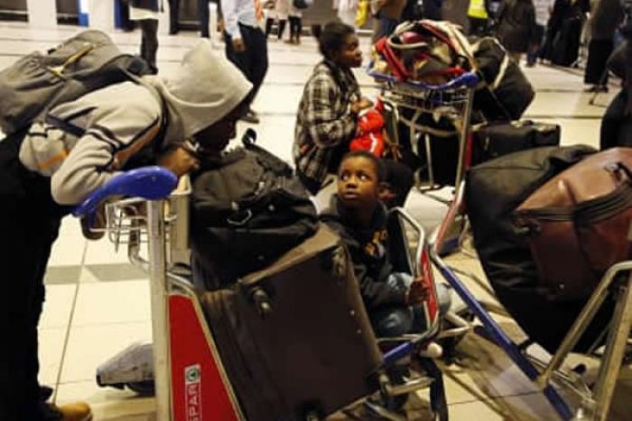 MIREX nega autorizar entrada de cidadãos retidos no estrangeiro