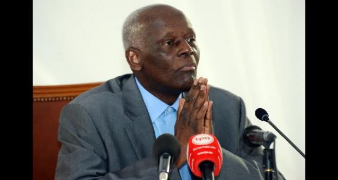 José Eduardo dos Santos diz já está a discutir a questão da sua substituição nos destinos do país e desta formação política