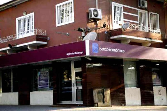 Moody's prepara descida do 'rating' do Banco Económico em Angola