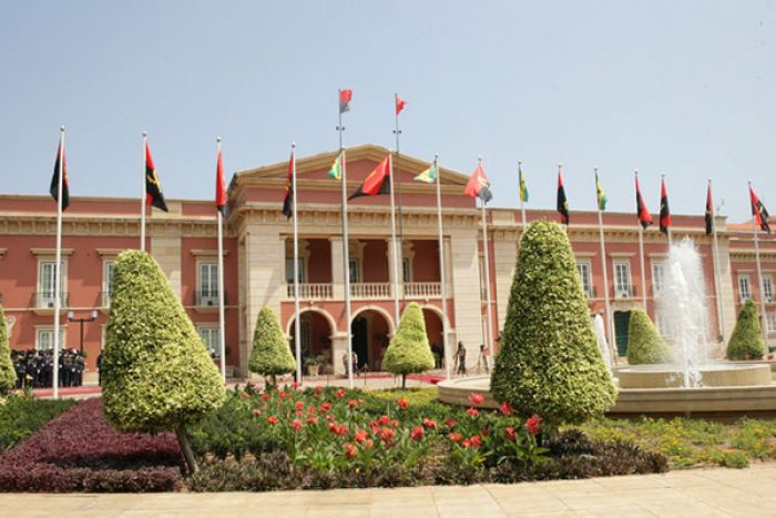 Delegações da RDCongo e rebeldes M23 reúnem-se dia 18 em Luanda - Presidência angolana