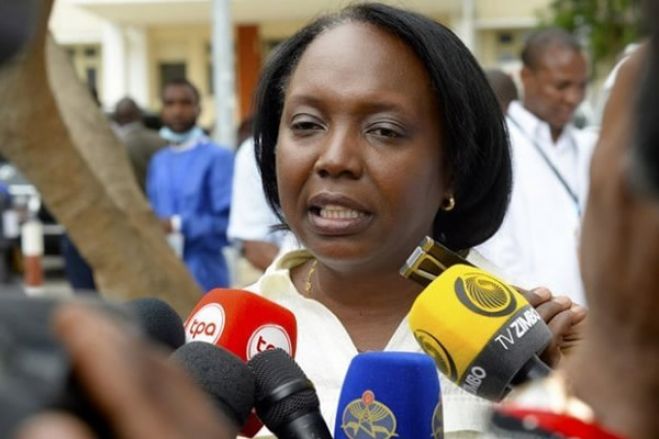 Angola quer contratar anualmente 8 mil profissionais de saúde até 2027 - ministra