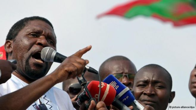 Samakuva expulsa Jornal de Angola da conferência de imprensa