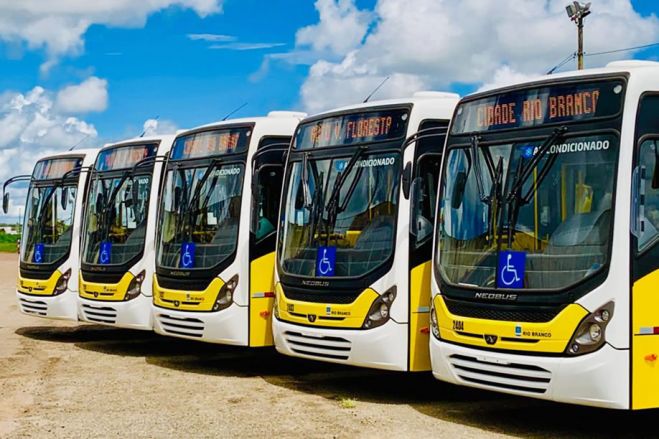 PR autoriza contratação de 250 autocarros para reforçar transporte colectivo urbano