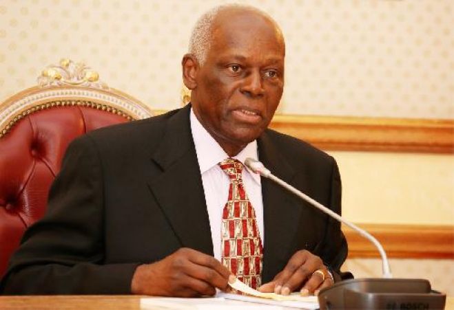 MPLA: José Eduardo dos Santos recomenda reflexão sobre situação interna do partido