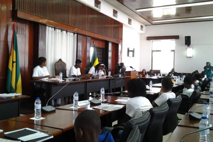 Oposição são-tomense diz que "dívida oculta" de 30 milhões não envolve Angola