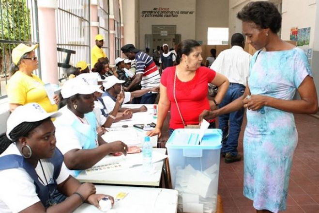 Lei Eleitoral: UNITA defende mesas fixas com até 750 eleitores