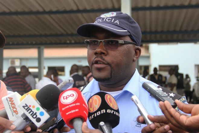 Polícia angolana admite "excesso" de agente que matou vendedora a tiro