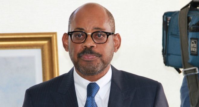 "Ministro das Finanças foi escolhido para facilitar gestão do país em período eleitoral", diz analista